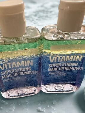 Vitamin Super Strong Makeup Remover — Dual-Tone Gel Bottles